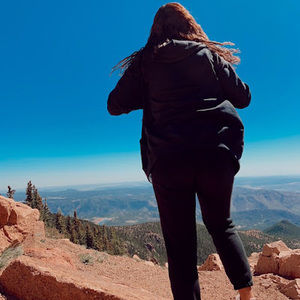 Meet your Posher, Olivia